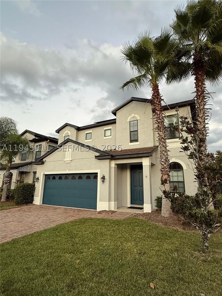 11016 11016 tahiti isle ln #11016 - Photo 2 of 40