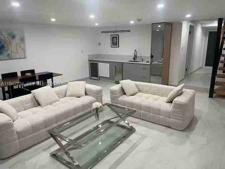 3822 Ne 171st St #3822 - Photo 3 of 25