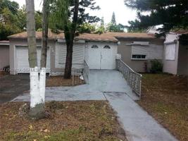 featured image of 2447 Pierce St #1