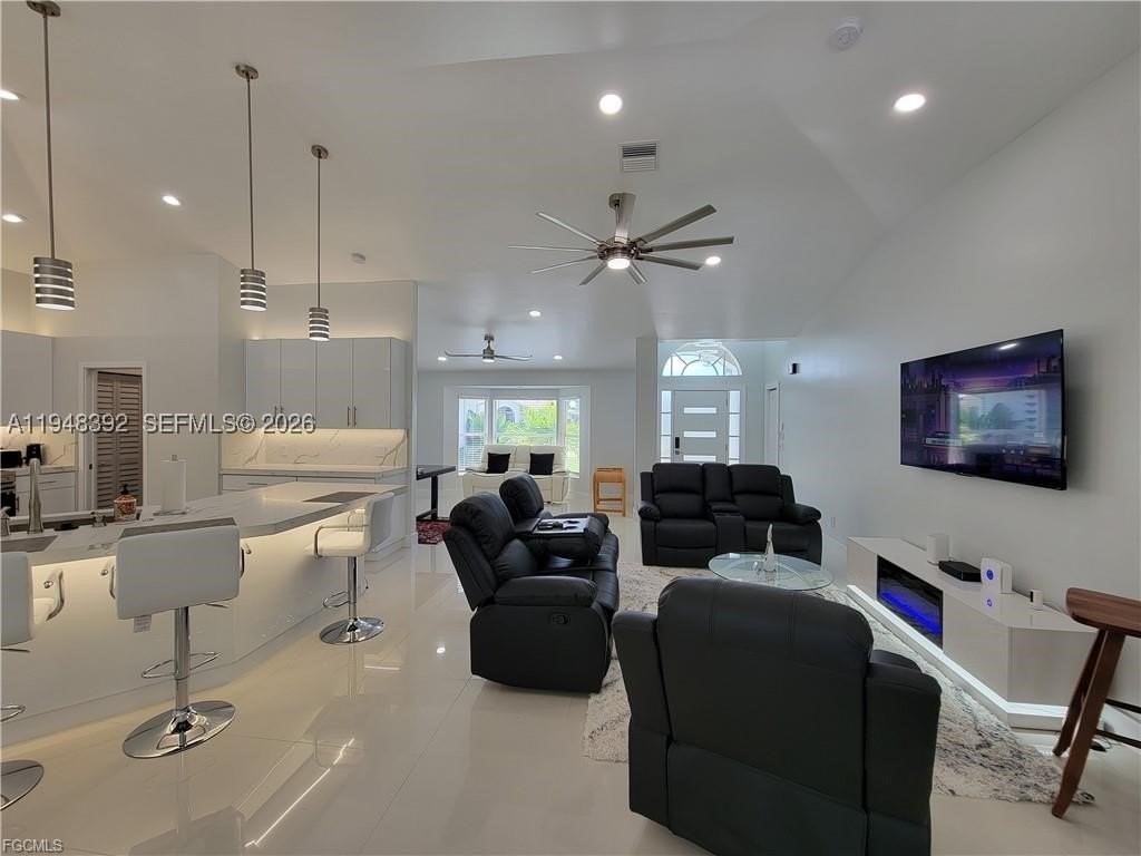 237 Sw 47th St #0 - Photo 5 of 50