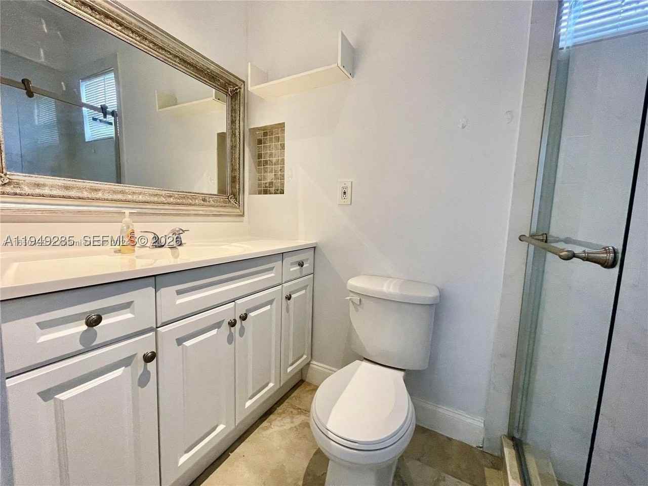 712 Sw 5th Ct #3 - Photo 5 of 5