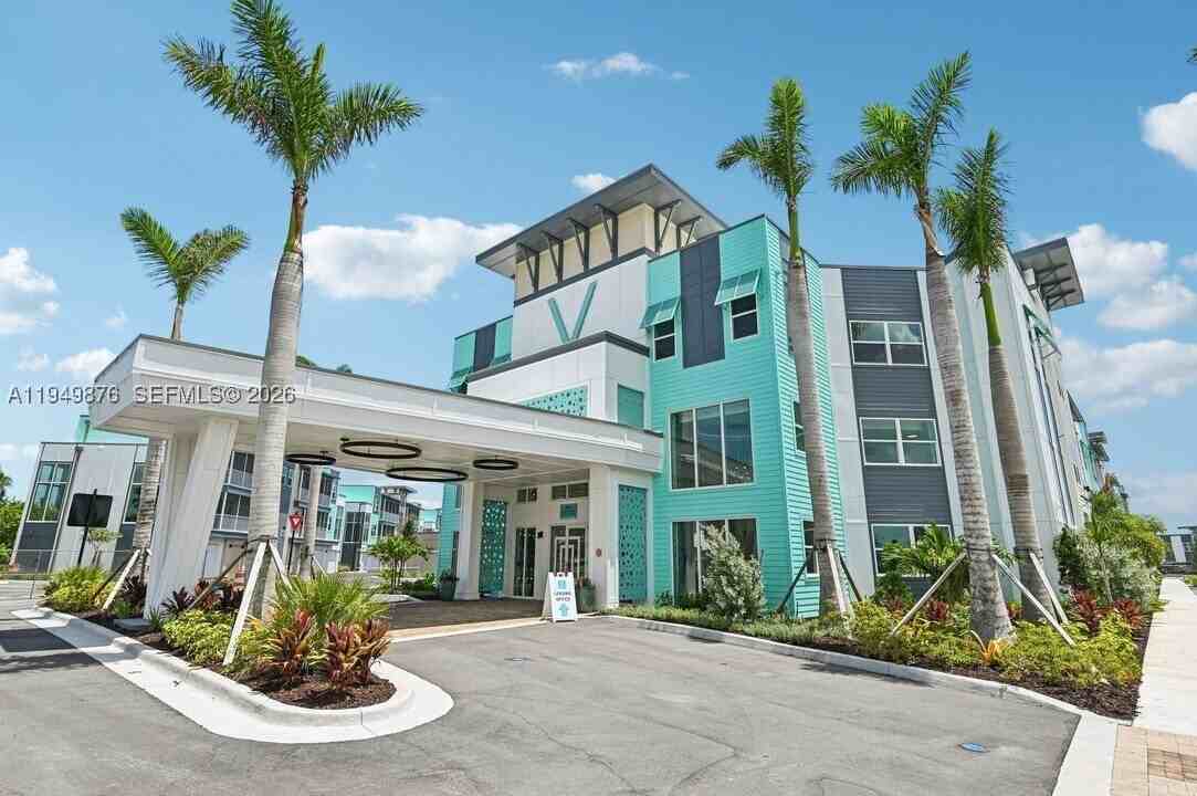 3901 Coast View Pt #B2