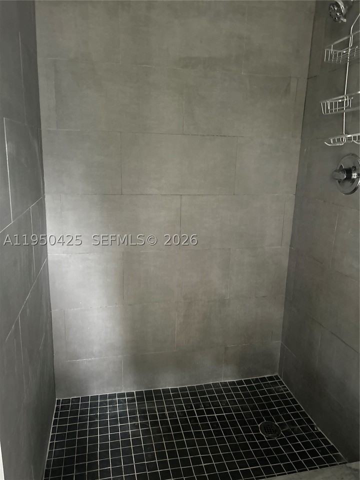 2300 Nw 94th St #0 - Photo 4 of 6