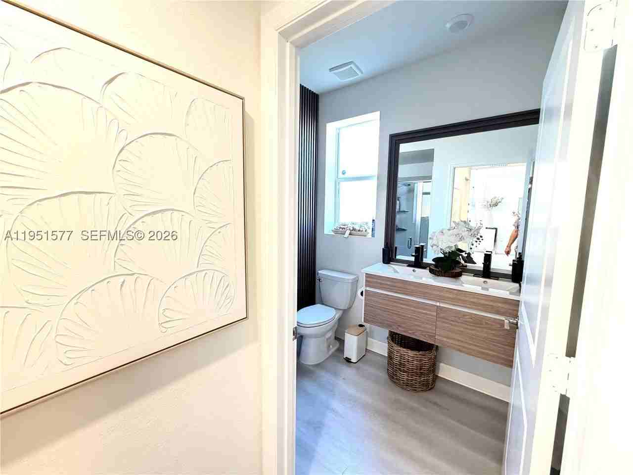 2661 Se 24th Ct - Photo 6 of 37