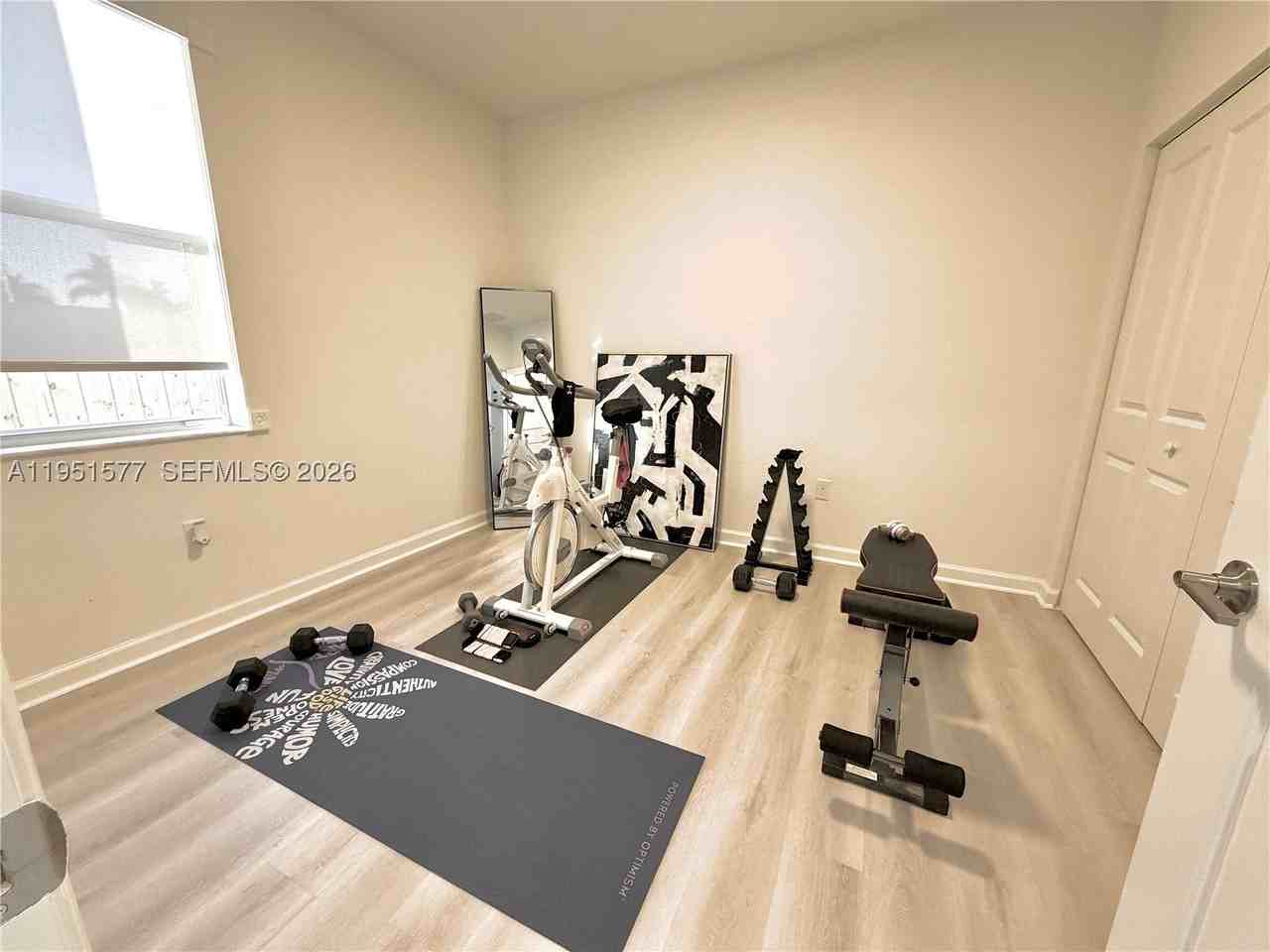 2661 Se 24th Ct - Photo 7 of 37