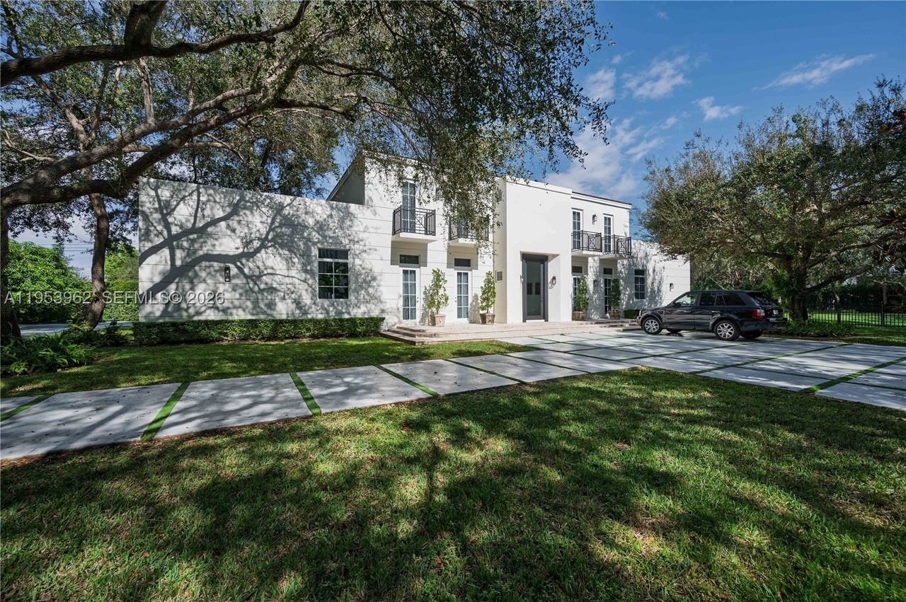 6355 Sw 114th St - Photo 2 of 50
