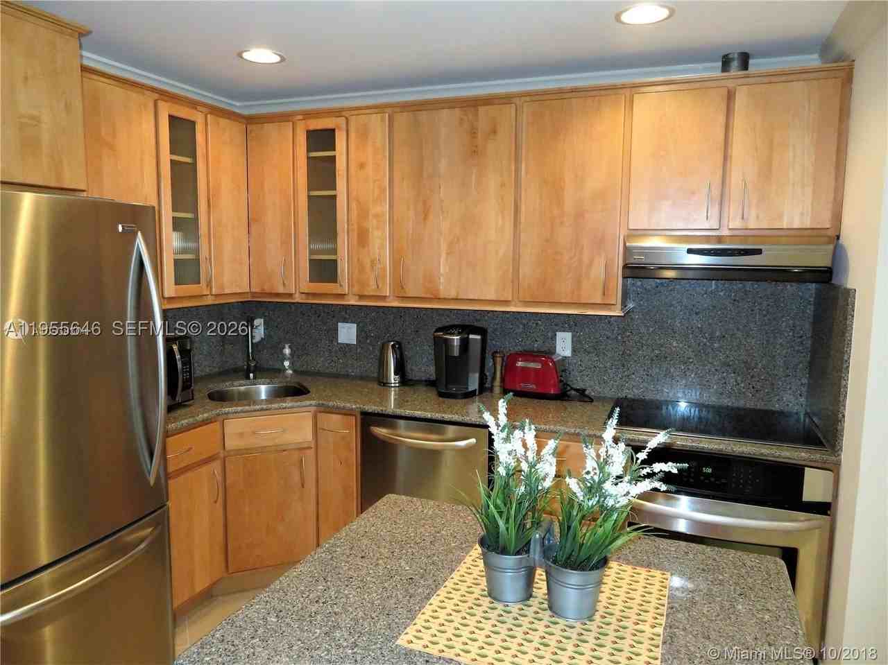 6471 Bay Club Dr #2 - Photo 7 of 30