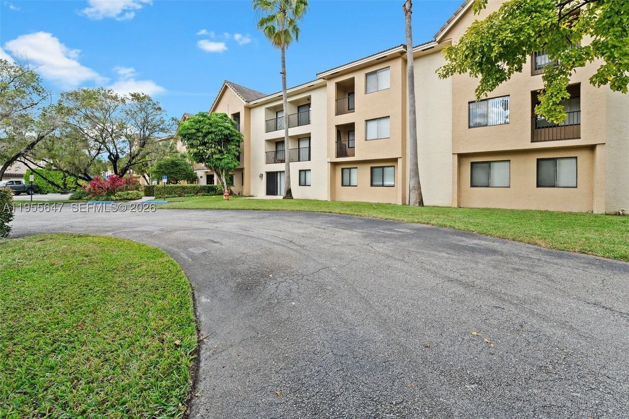 10001 W Atlantic Blvd #218