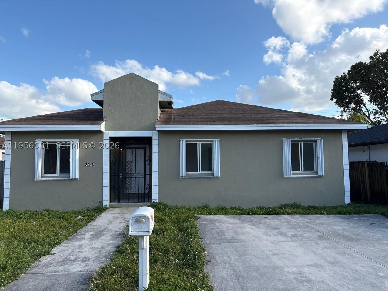 2916 Nw 51st St