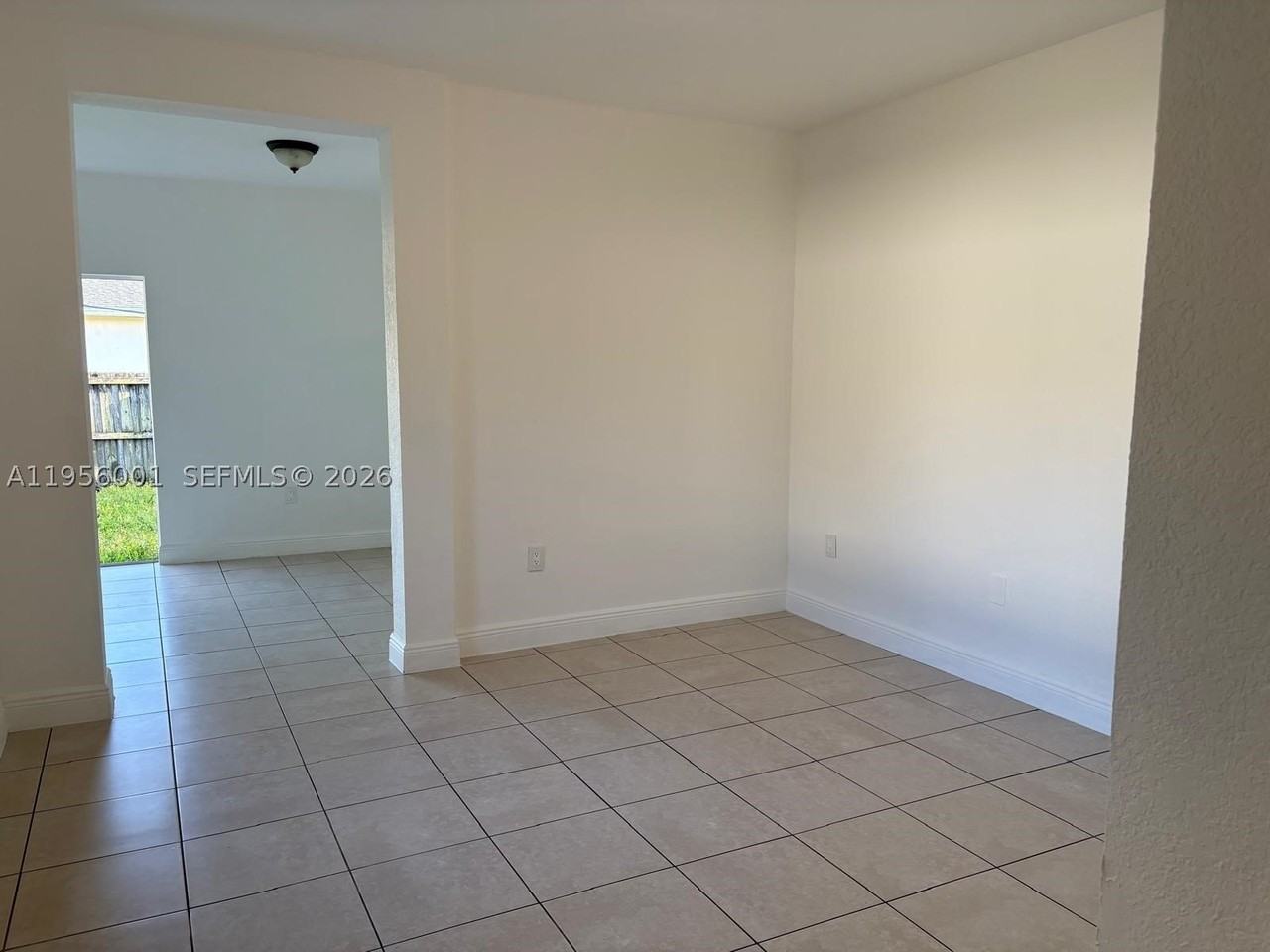 2916 Nw 51st St - Photo 2 of 19
