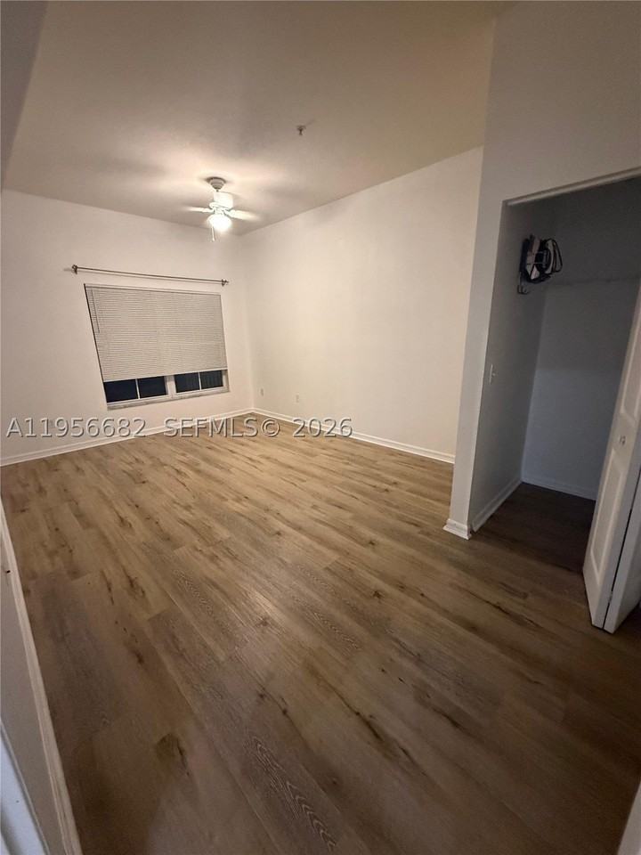 4003 Santa Maria Dr #101 - Photo 3 of 18