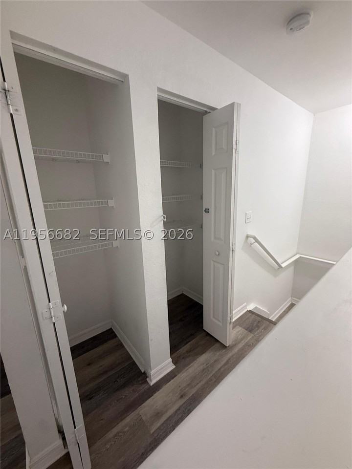 4003 Santa Maria Dr #101 - Photo 7 of 18