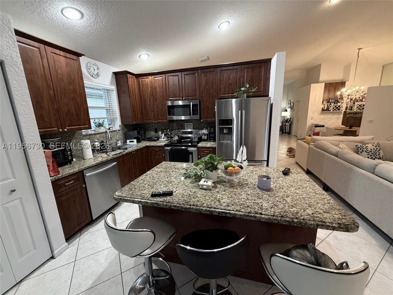 10390 Utopia Cir E #10390 - Photo 7 of 25