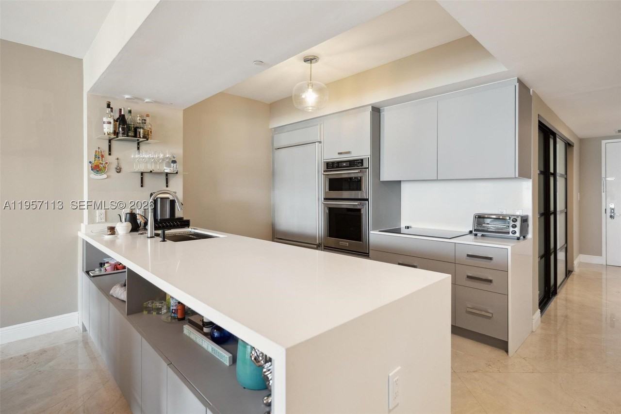 1830 S Ocean Dr #4211 - Photo 2 of 26
