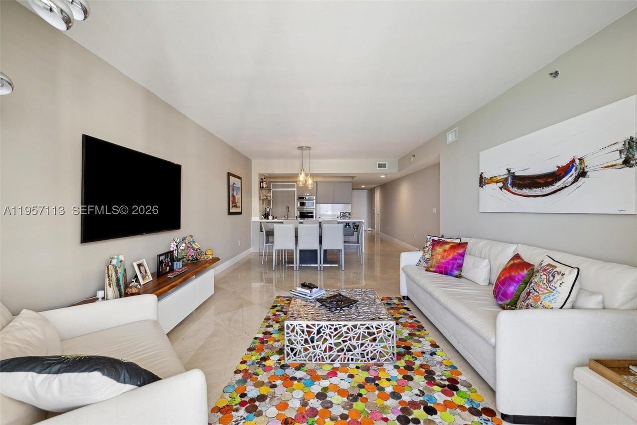 1830 S Ocean Dr #4211 - Photo 7 of 26