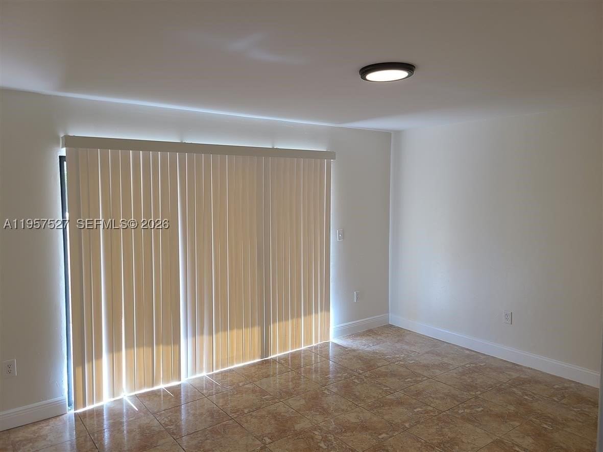 4020 Del Rio Way #720 - Photo 6 of 26