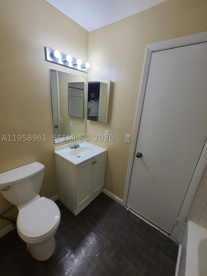 1002 Adams Ave #1002D - Photo 6 of 18