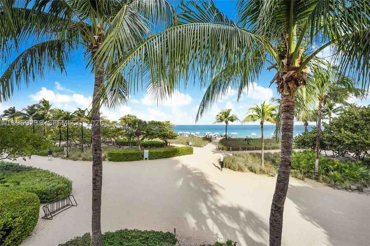 9801 Collins Ave #14D