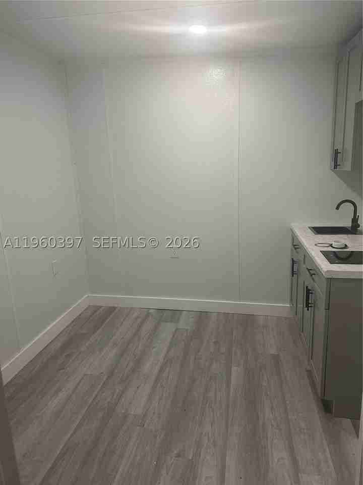 19215 Nw 7th Ct #B - Photo 3 of 5