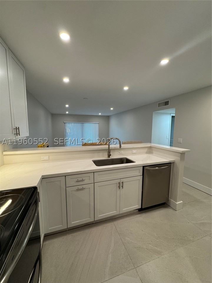 7810 Camino Real #I104 - Photo 3 of 8