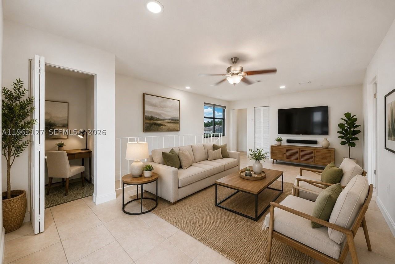1283 W 42nd St #2 - Photo 6 of 15