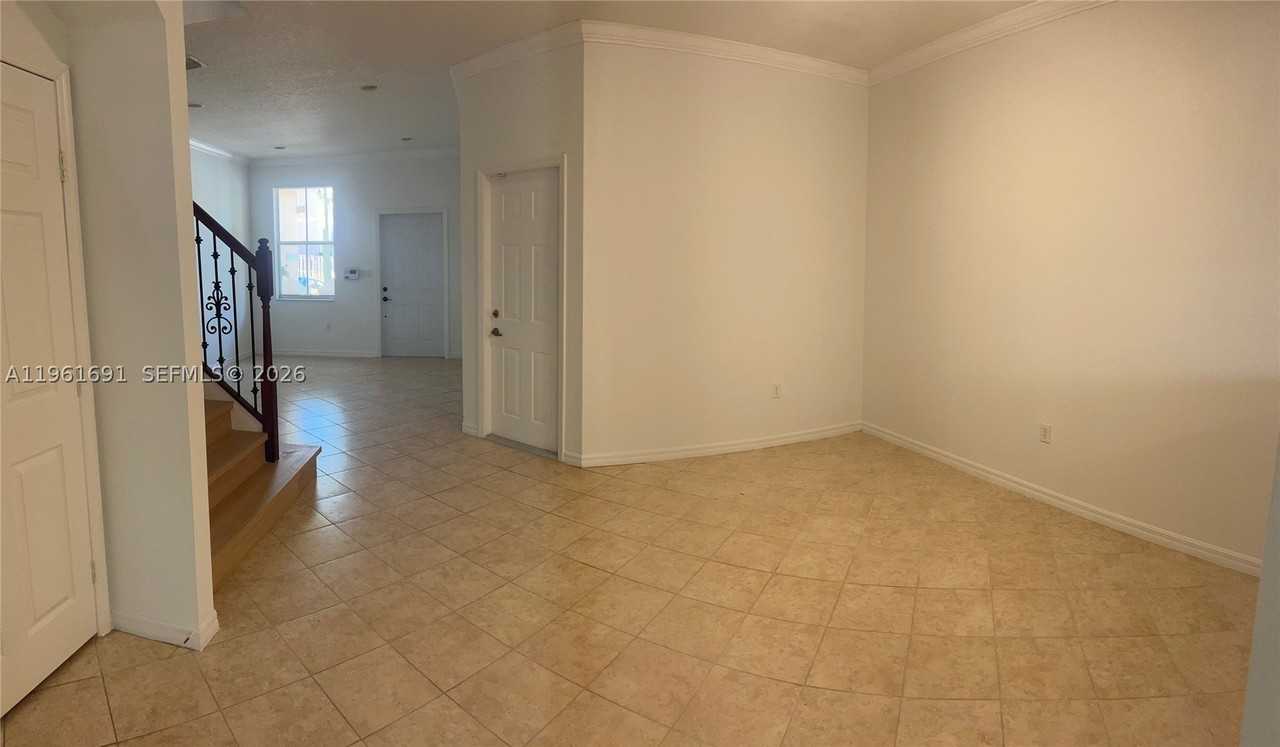 12458 Sw 125th Ter #12458 - Photo 6 of 22