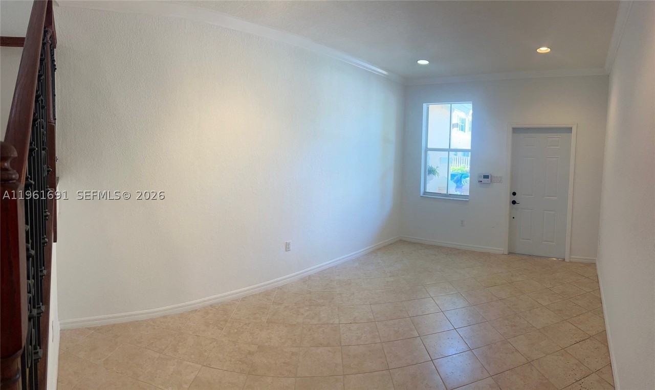 12458 Sw 125th Ter #12458 - Photo 7 of 22