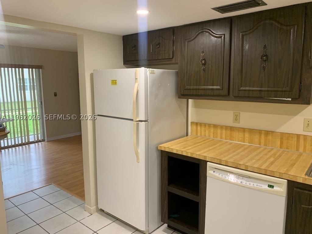 335 W Laurel Dr #1M - Photo 6 of 27