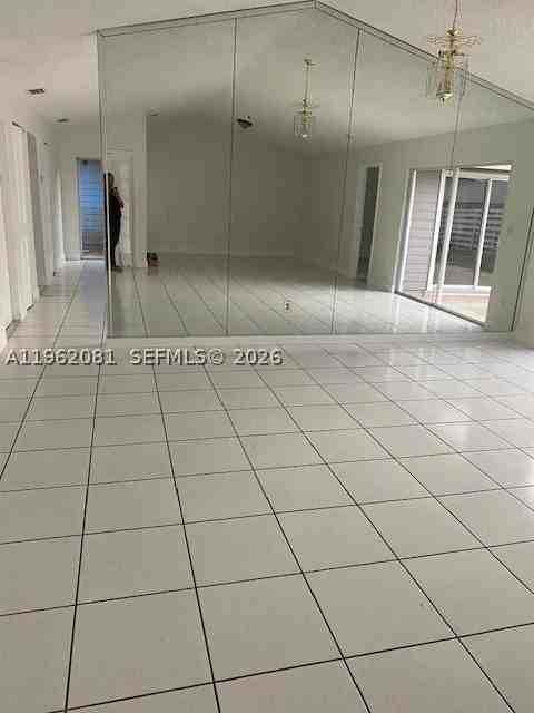 10304 Sw 139th Pl - Photo 5 of 28