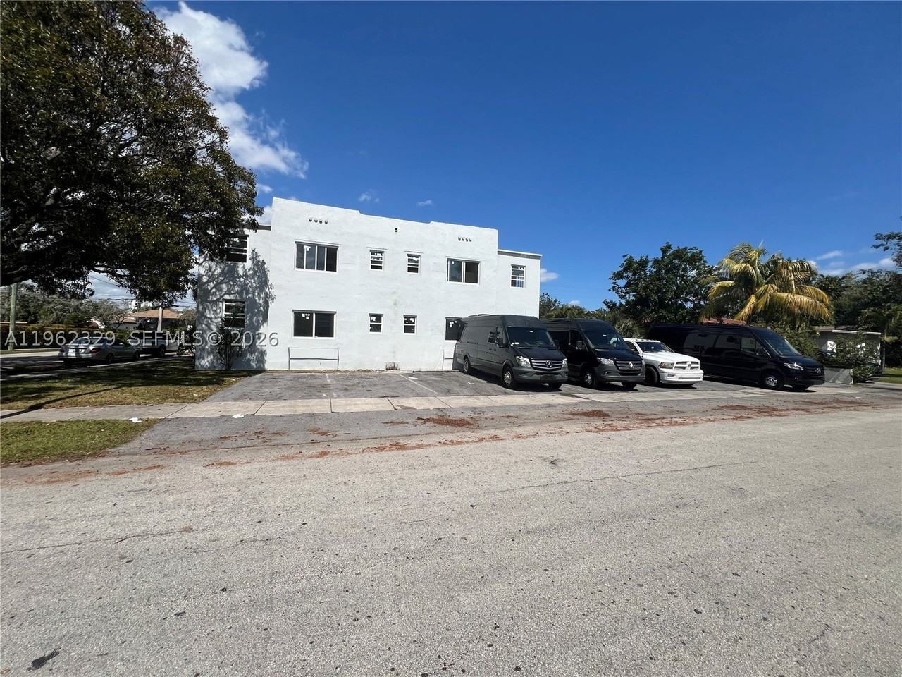 1015 S 17th Ave #11