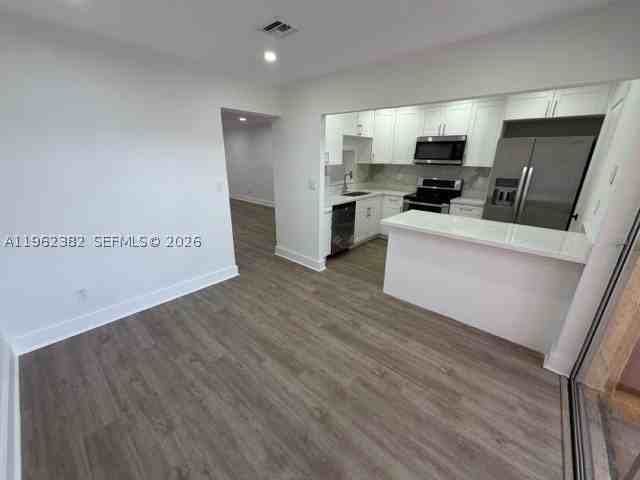 13725 Sw 84th St #C - Photo 5 of 14