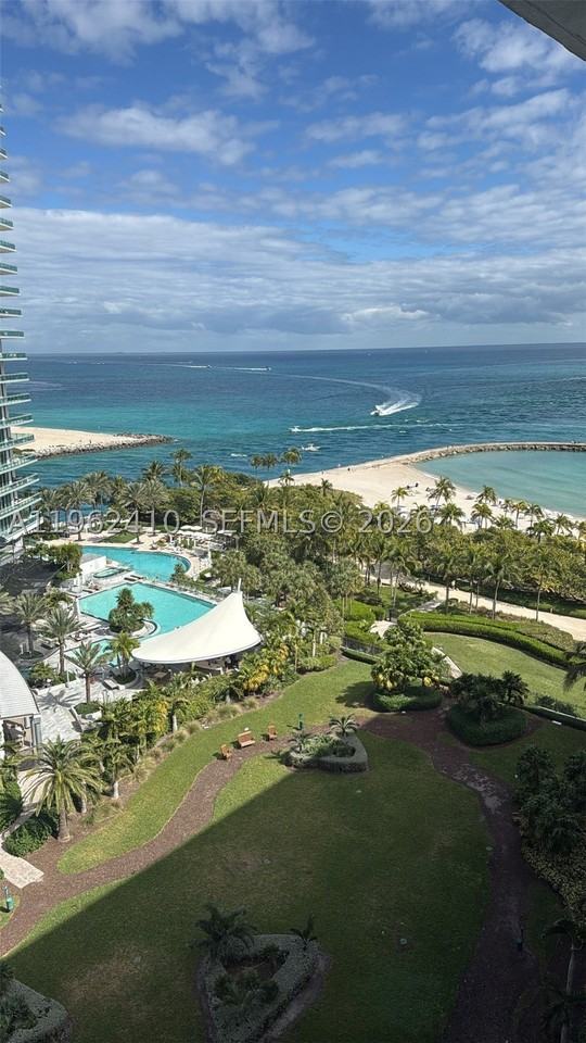 10275 Collins Ave #1402