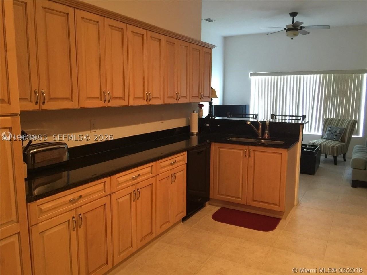 1904 Se 23rd Ave #1904 - Photo 3 of 16