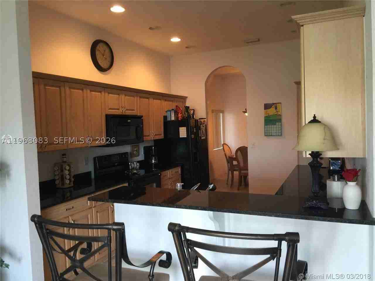 1904 Se 23rd Ave #1904 - Photo 6 of 16