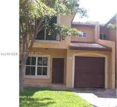 875 Sw 6th Pl #TH - Photo 1 of 1