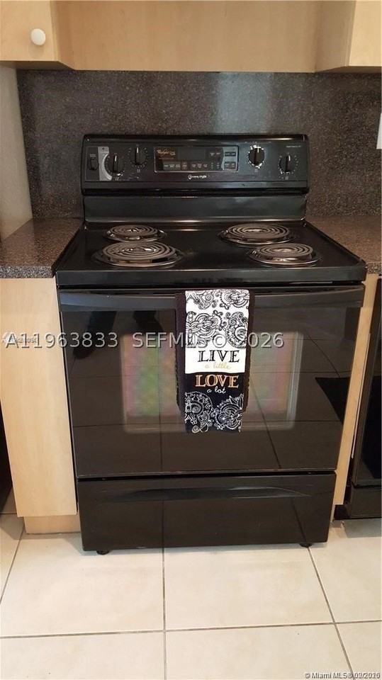 1260 Se 31st Ct #204-34 - Photo 6 of 25