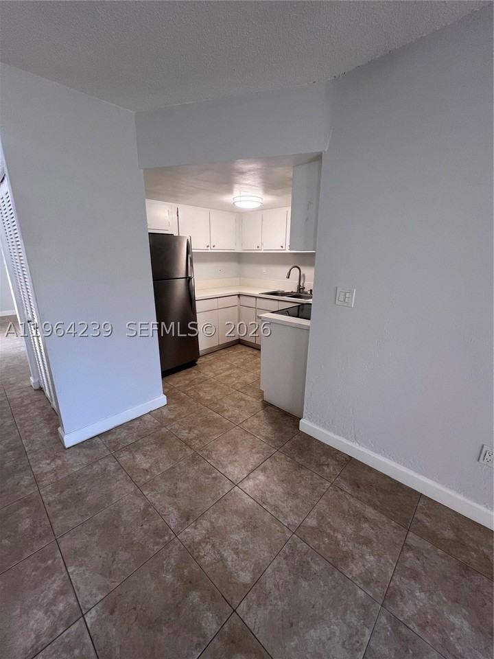 5782 Sw 61st St #5782 - Photo 6 of 27