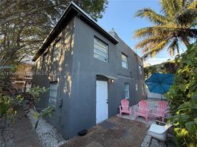 845 Nw 3rd St #C - Photo 1 of 1