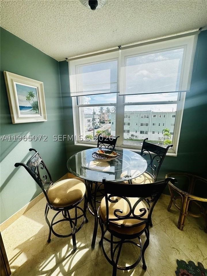 1501 S Ocean Dr #406 - Photo 7 of 17