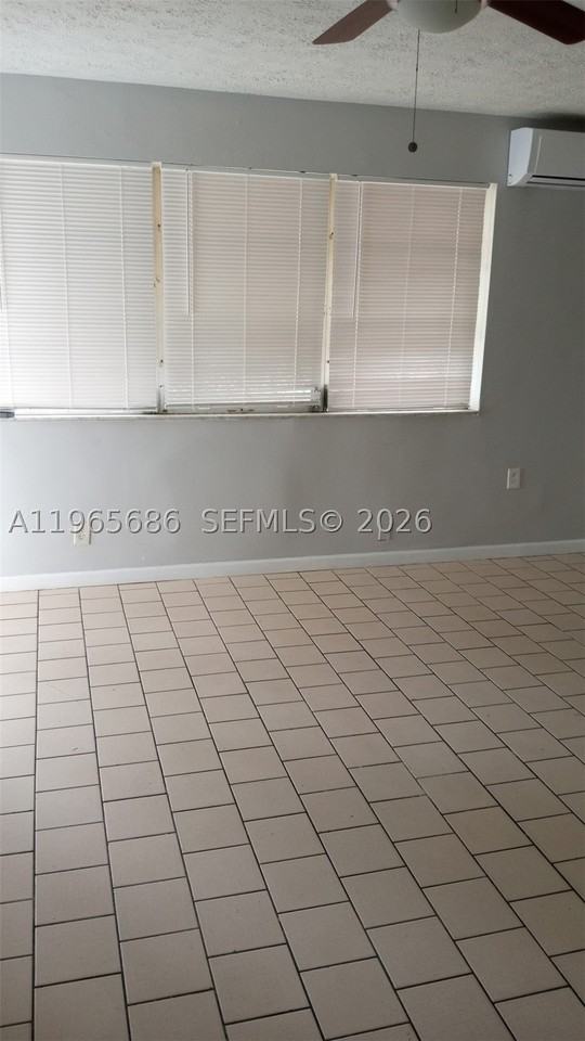 1855 Cleveland St #A - Photo 7 of 12