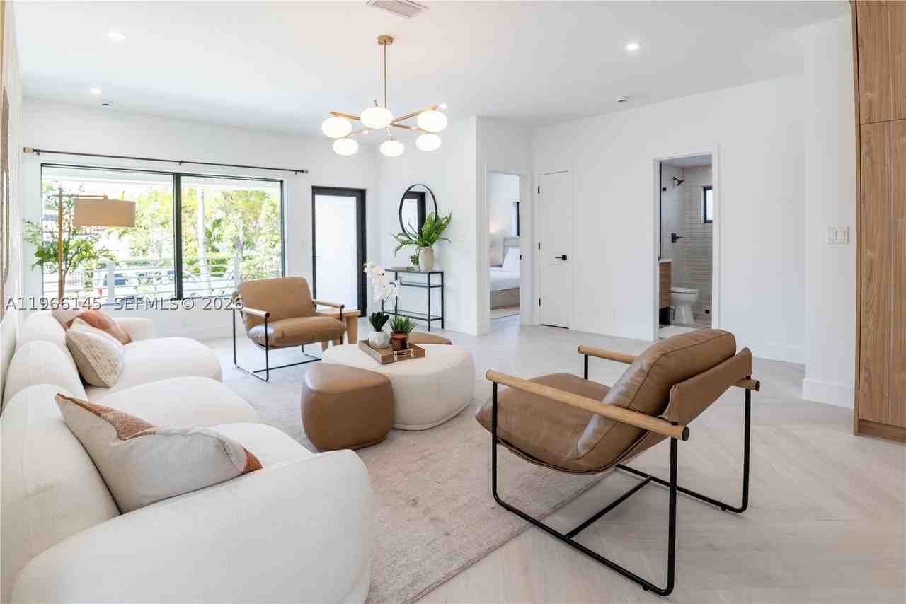 1420 Sw 17th St #0 - Photo 2 of 49