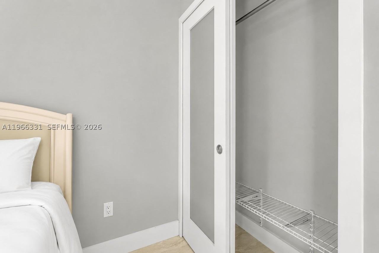 344 Nw 136th Pl #B - Photo 7 of 11