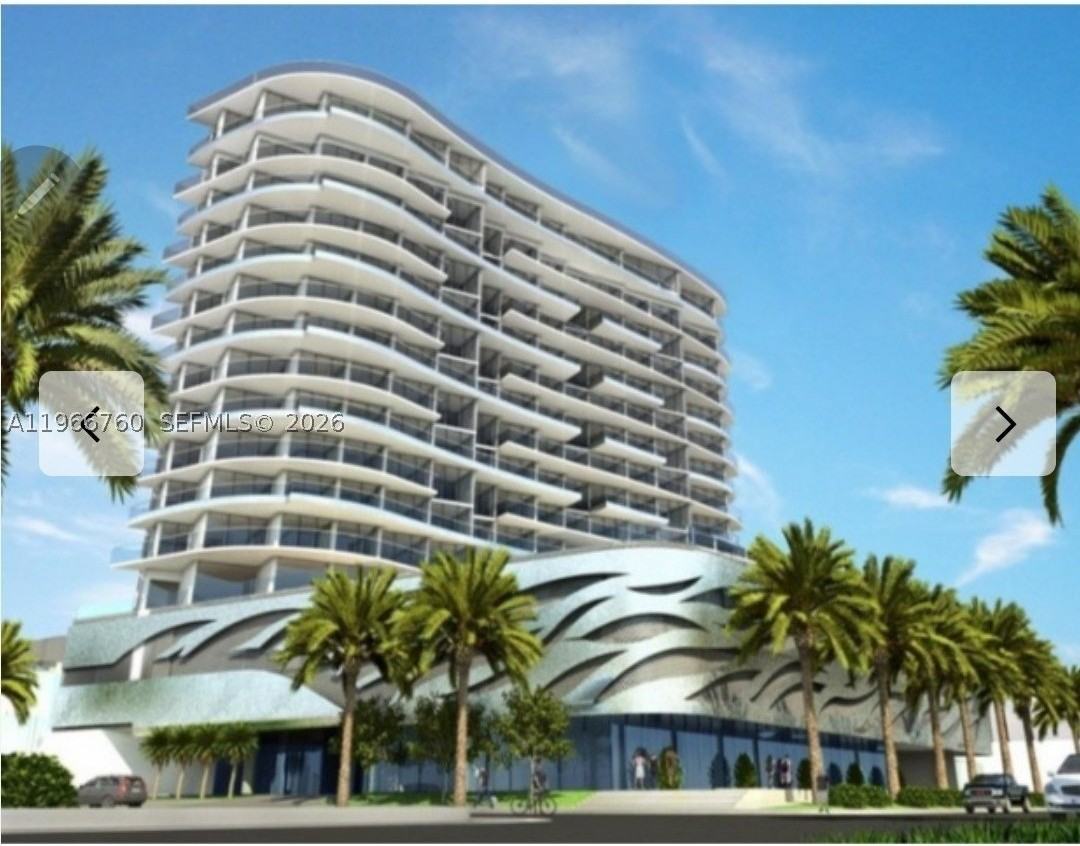 17550 Collins Ave #1403