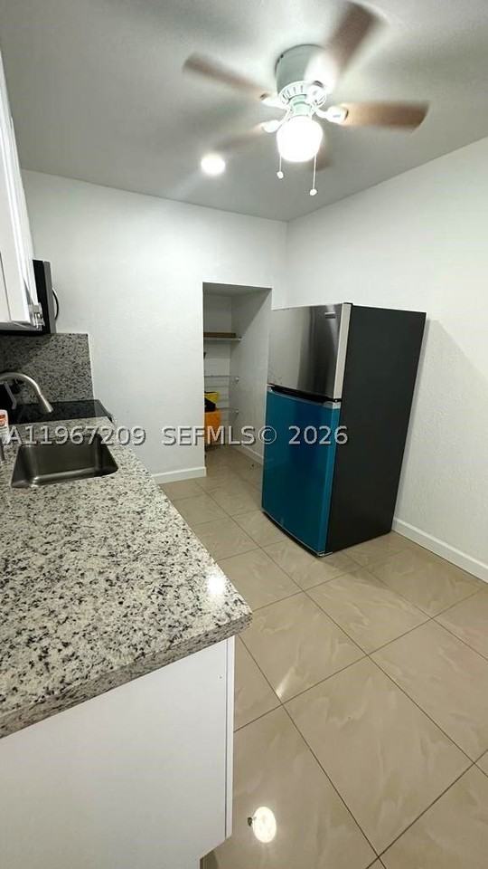 1770 Nw 19th Ter #G - Photo 6 of 12