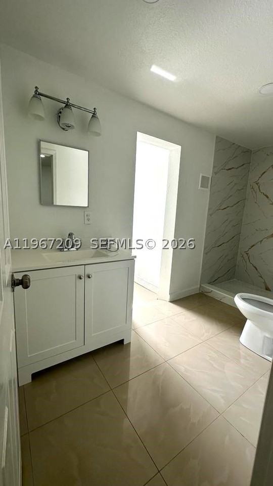 1770 Nw 19th Ter #G - Photo 7 of 12