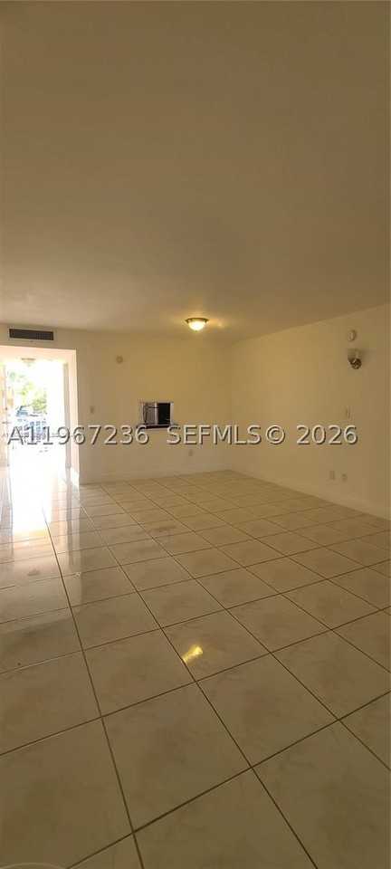 1540 Ne 191st St #207 - Photo 5 of 20