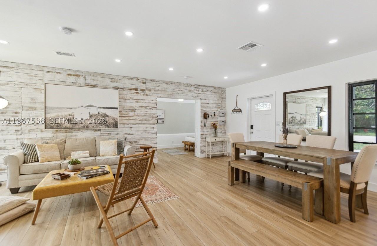 1512 Nw 4th Ave - Photo 5 of 34