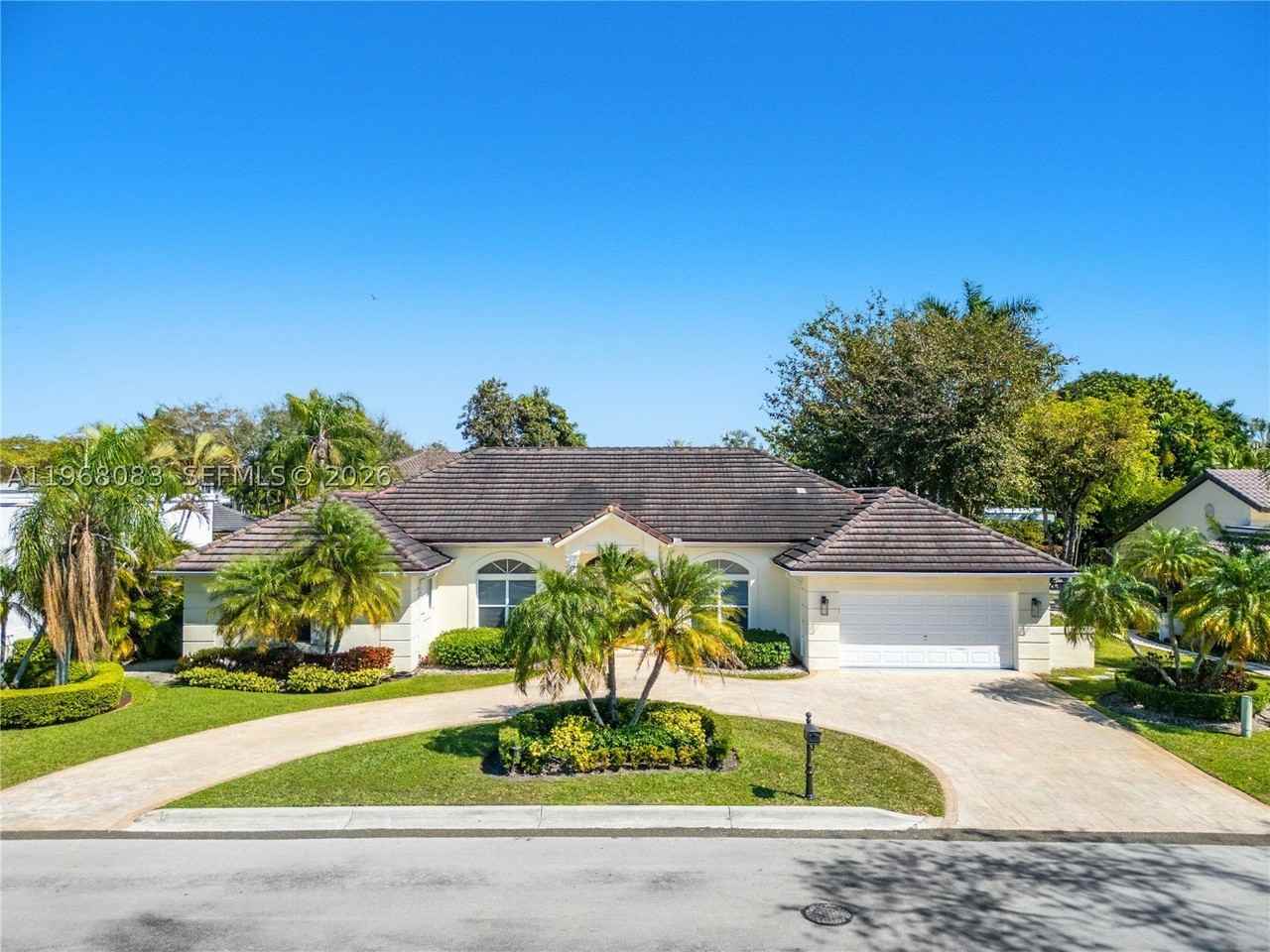 5253 Nw 94th Doral Pl #5253 - Photo 3 of 50