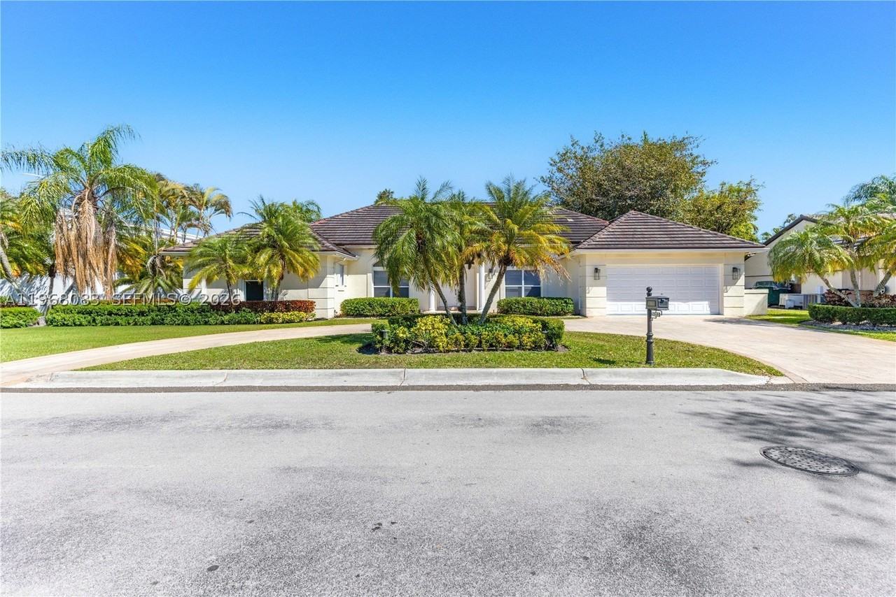 5253 Nw 94th Doral Pl #5253 - Photo 5 of 50