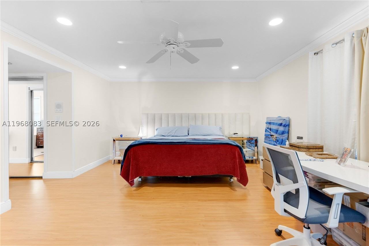 5253 Nw 94th Doral Pl #5253 - Photo 7 of 50